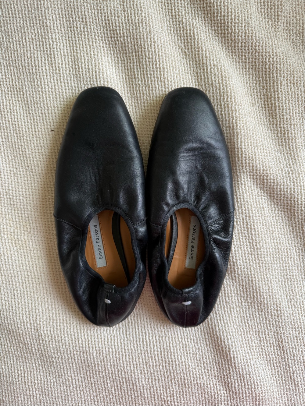 Emme Parsons Glove Flat